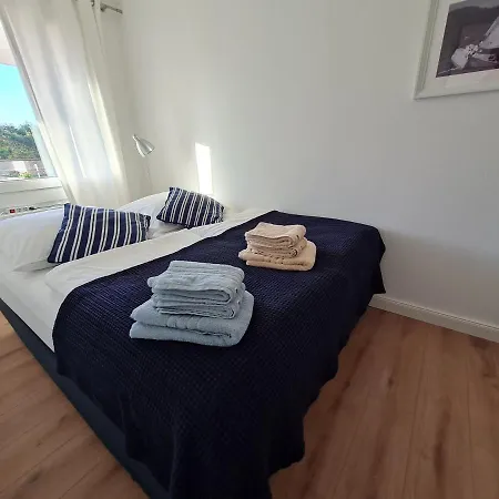 Flossis 民宿 格吕克斯堡